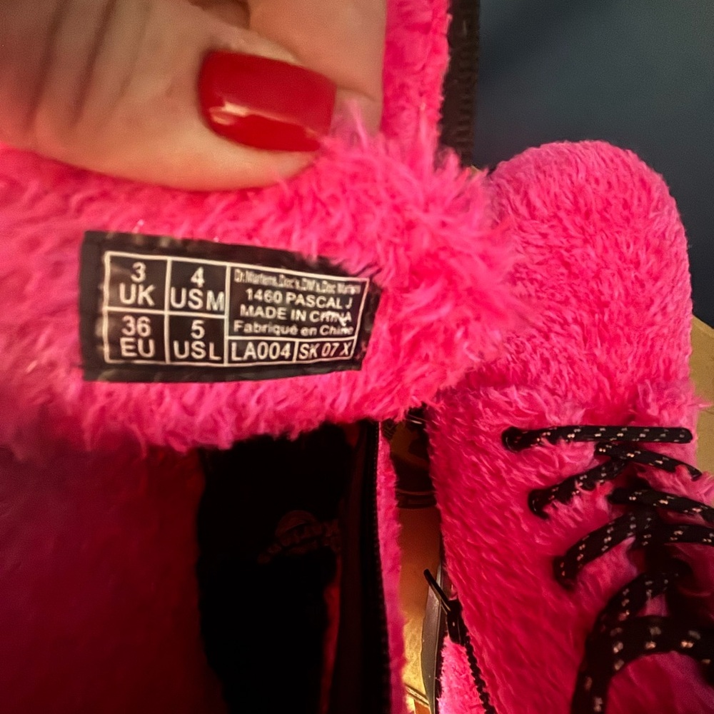 NIB, Doc Martins Pascal J Clash Pink Fuzzy Boots, Size: Womens 5, Super Soft - Picture 4 of 5